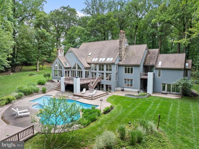 Photo of 6 Hunt Club Lane, Malvern PA