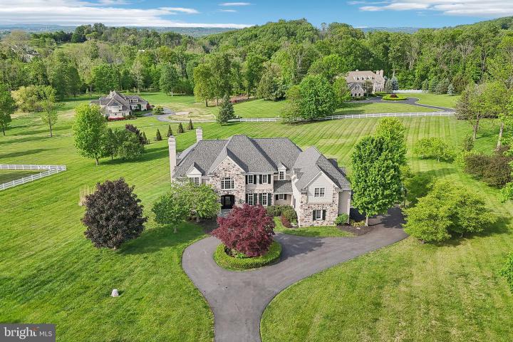 Photo of 2 Autumn Meadow Lane, Malvern PA