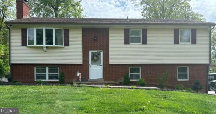 Photo of 856 Reservoir Road, Honey Brook PA
