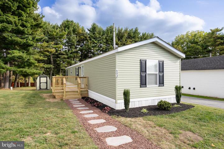 Photo of 603 Theozel Lane, Coatesville PA