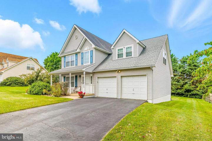 Photo of 105 W Hillside Drive