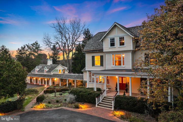 Photo of 1069 Heartsease Drive