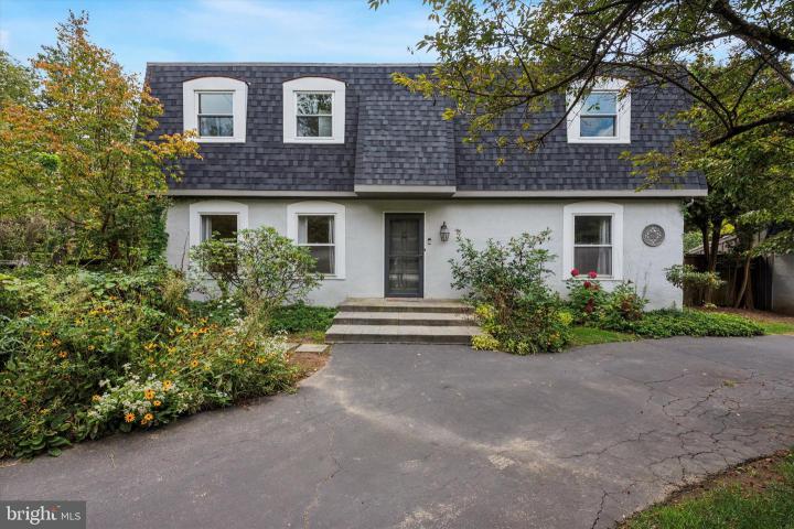 Photo of 302 Old Lancaster Road, Devon PA
