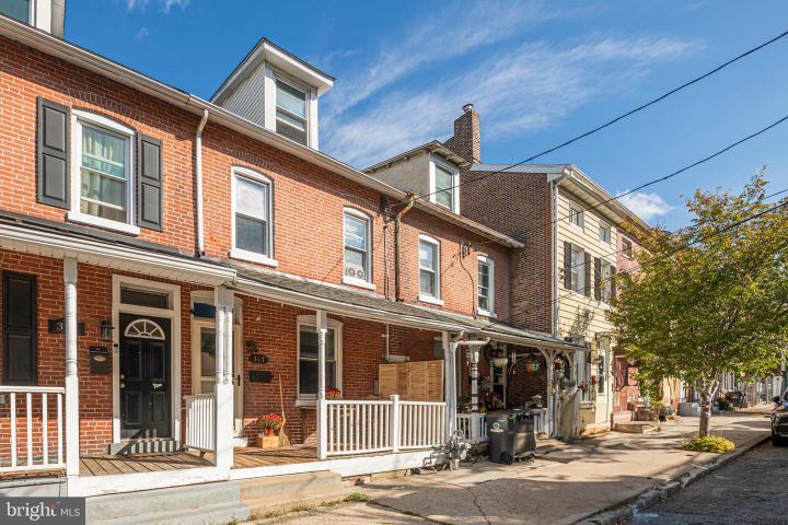 Photo of 317 Hall Street, Phoenixville PA