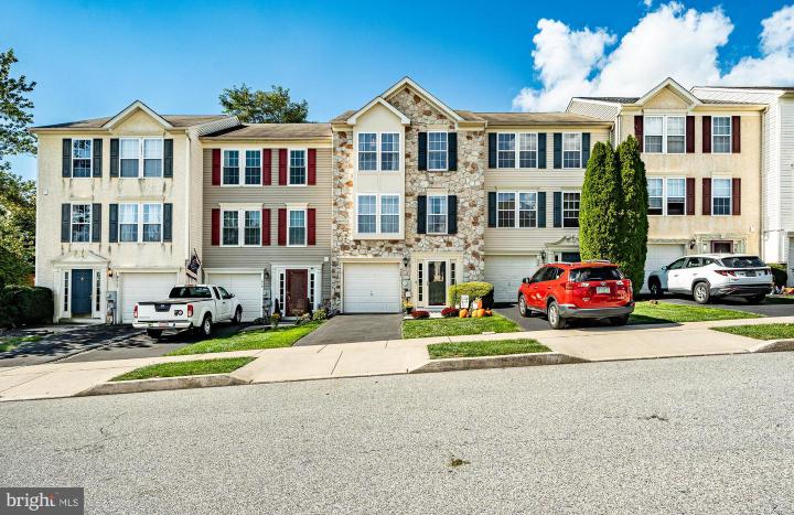 Photo of 408 Green Hill Road, Parkesburg PA