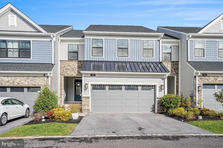 Photo of 214 Iris Lane