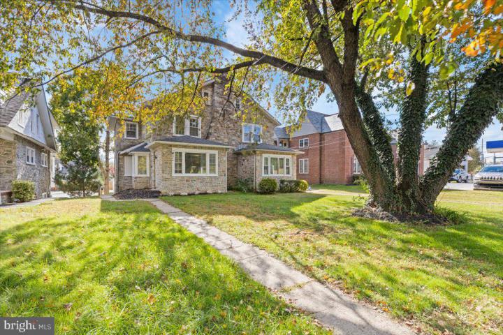 Photo of 514 E Lancaster Avenue