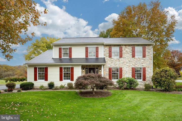 Photo of 100 Brookhollow Drive