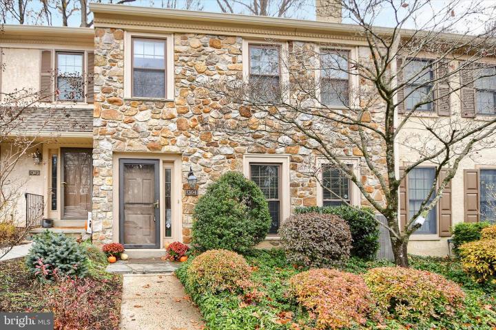 Photo of 1304 Weatherstone Drive 1304