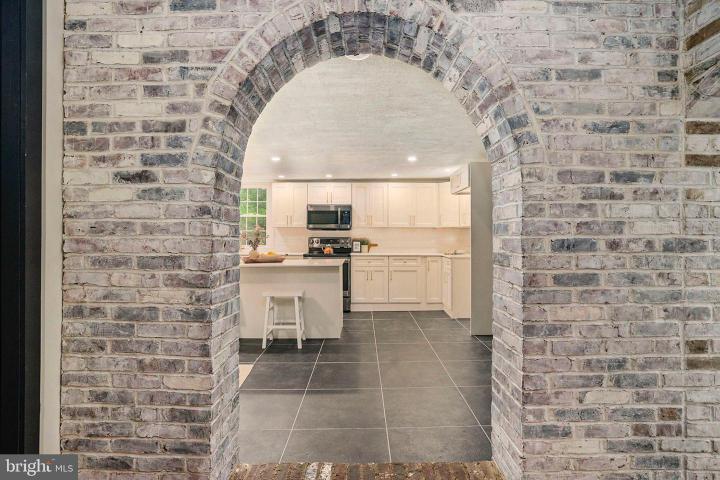 Photo of 1237 W King Road, Malvern PA