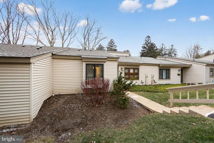 Photo of 115 Ashton Way 115