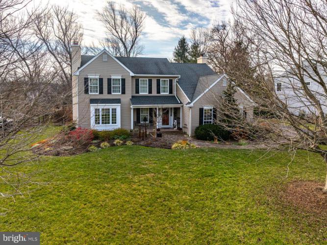 Photo of 820 Waverly Road