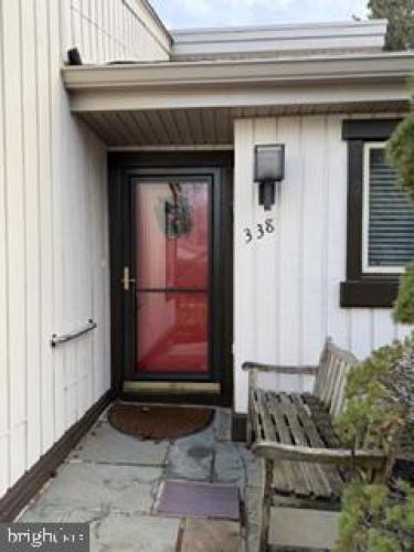 Photo of 338 Devon Way