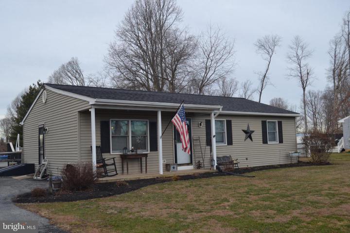 Photo of 686 State Road