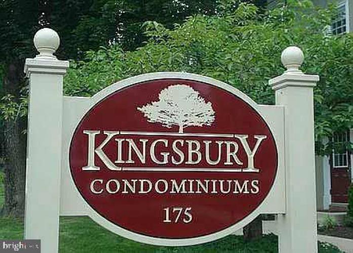 Photo of 175 W King Street 107