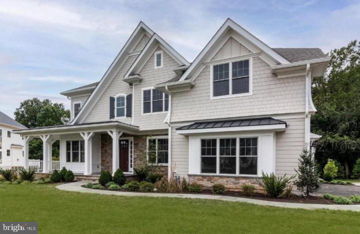 Photo of 718 Waterloo