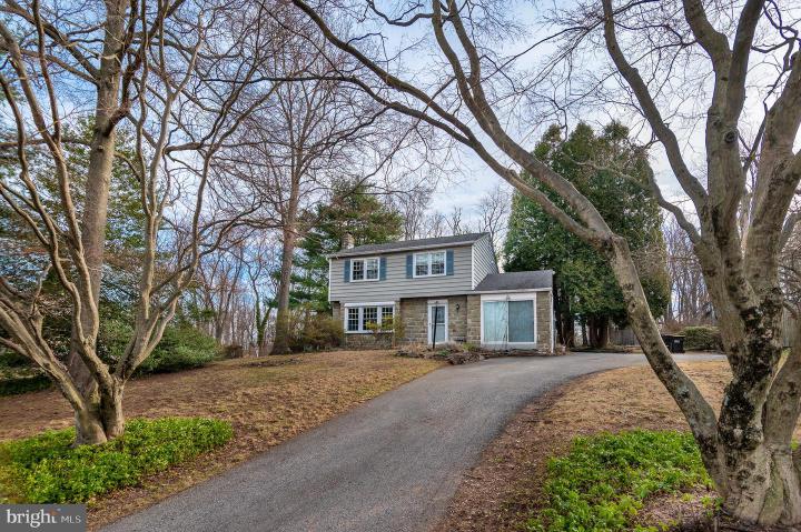 Photo of 2126 Robin Lane