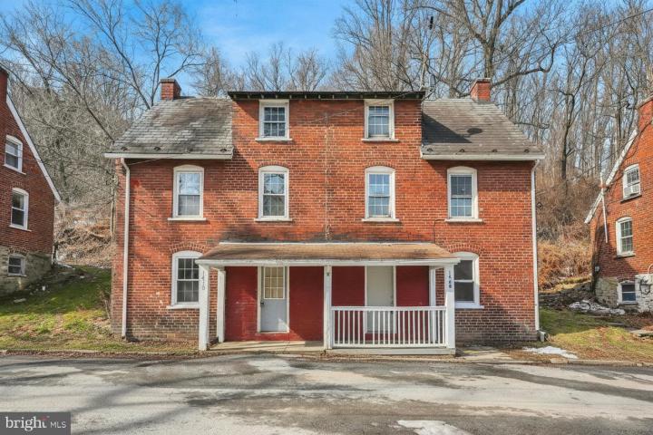 Photo of 1410 Brick Row