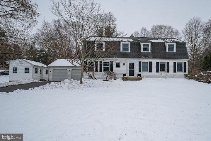 Photo of 1324 Karen Lane