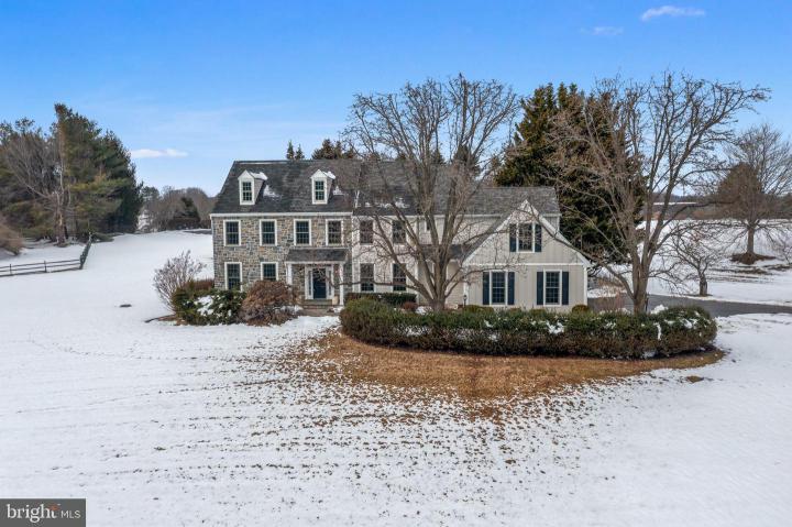 Photo of 825 Bainbridge Drive