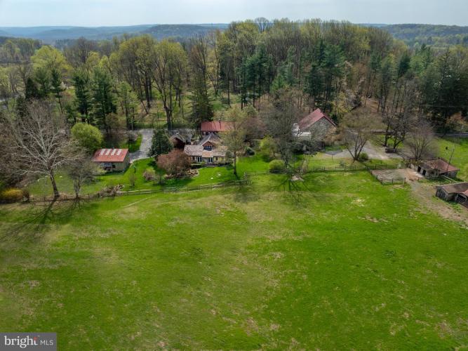 Photo of 1169 Saint Matthews Road