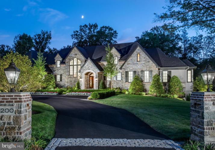 Photo of 1335 Carolannes Way