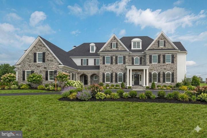 Photo of 1344 Carolannes Way B