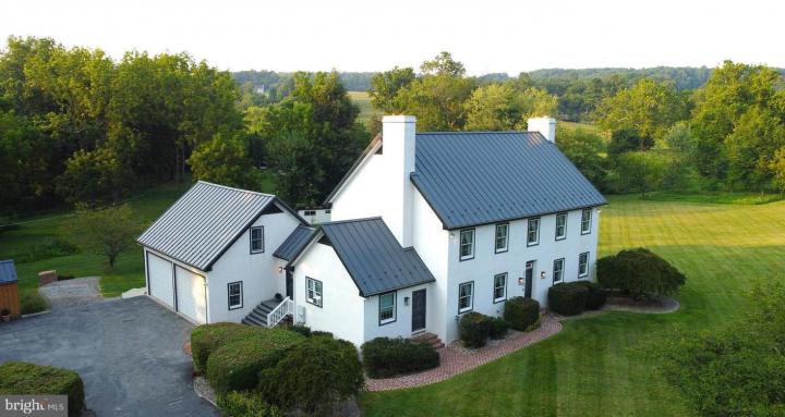 Photo of 2039 School Road