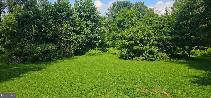 Photo of 15 E Mount Vernon Street