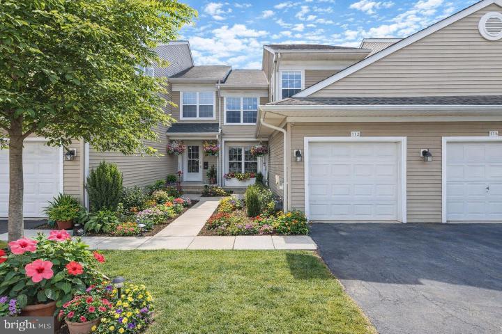 Photo of 112 Stewarts Court 406