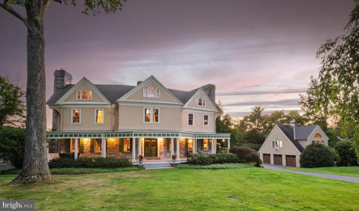 Photo of 312 S Waterloo Road