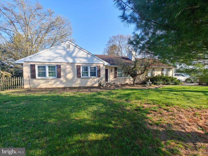 Photo of 3422 Compass Road