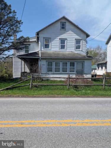 Photo of 1990 Valley Road