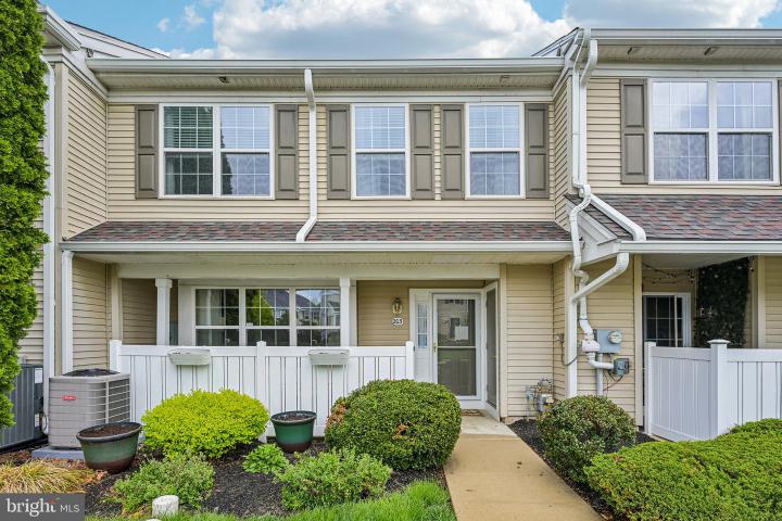 Photo of 203 Flagstone Road 6