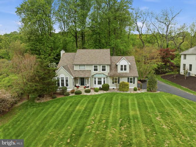 Photo of 157 Hamilton Dr