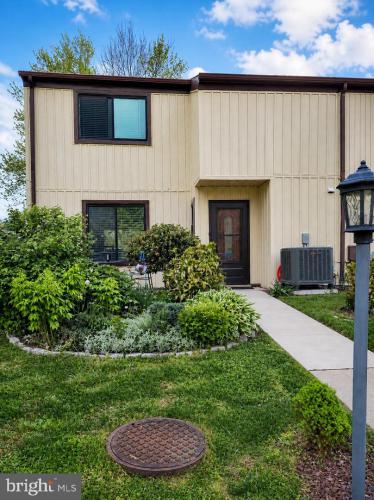 Photo of 33 Hastings Court 33