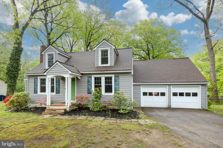 Photo of 2702 E Kings Highway