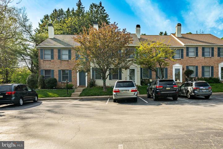 Photo of 419 Holly Tree Court