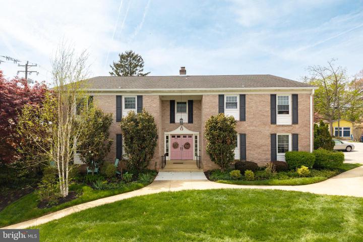 Photo of 324 Marshall Street 8