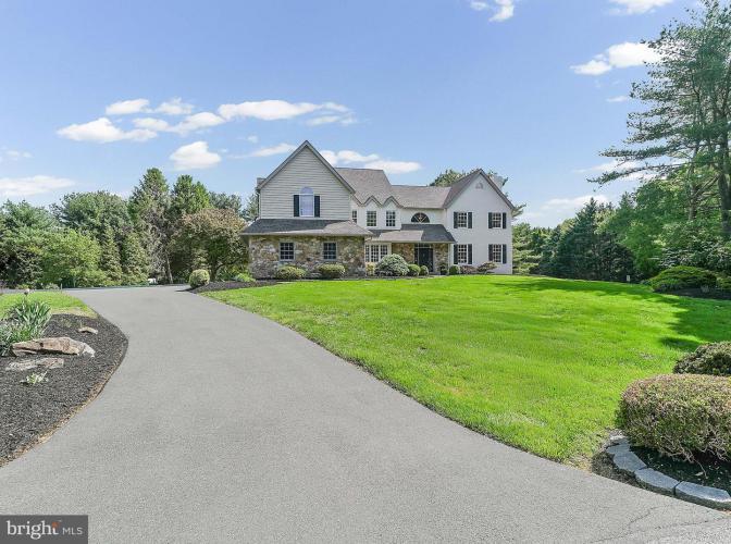 Photo of 286 Hickory Drive