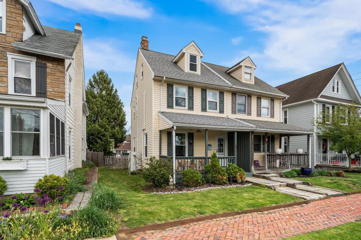 Photo of 631 S Broad Street, Kennett Square PA