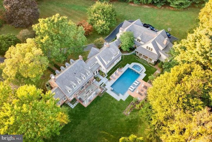 Photo of 419 Dutton Mill Road