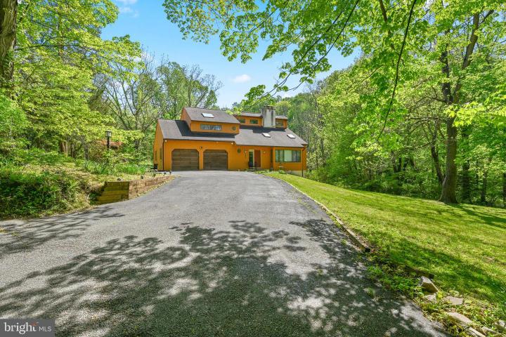 Photo of 1680 E Street Road