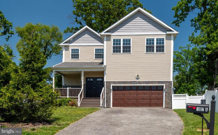 Photo of 107 W Central Avenue