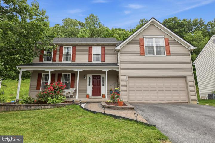 Photo of 820 Windridge Lane