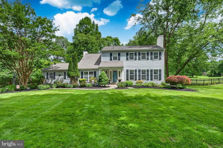 Photo of 925 Saint Andrews Drive
