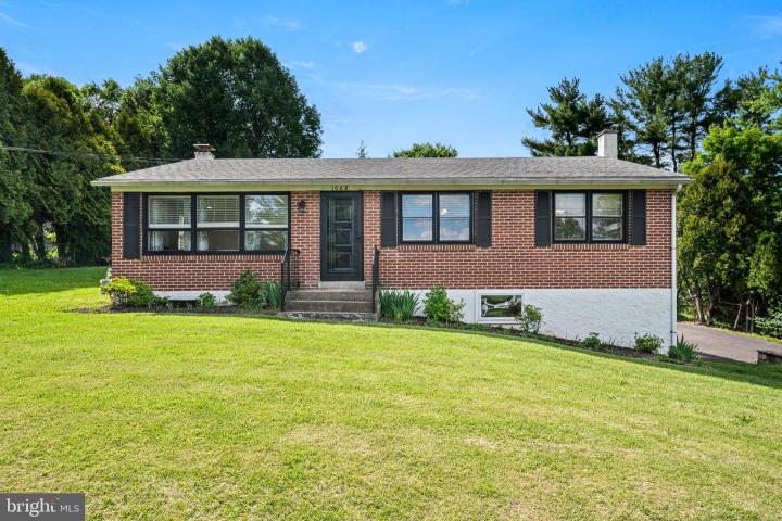 Photo of 1068 Ebelhare Road, Pottstown PA