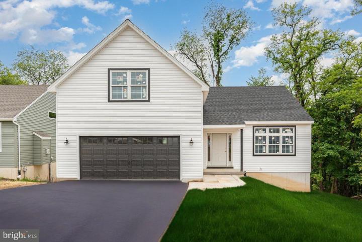 Photo of 467 Kelker St