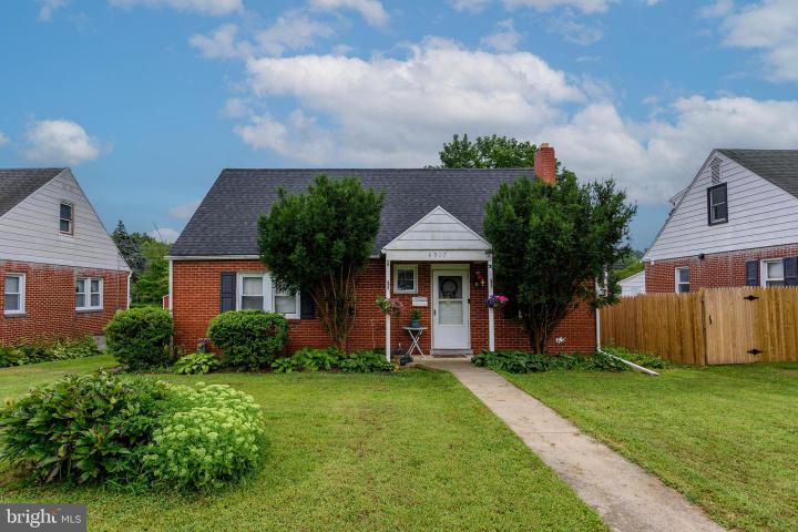 Photo of 4917 Lancaster Street