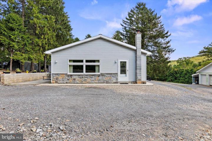 Photo of 239 Hill Street, Lykens PA